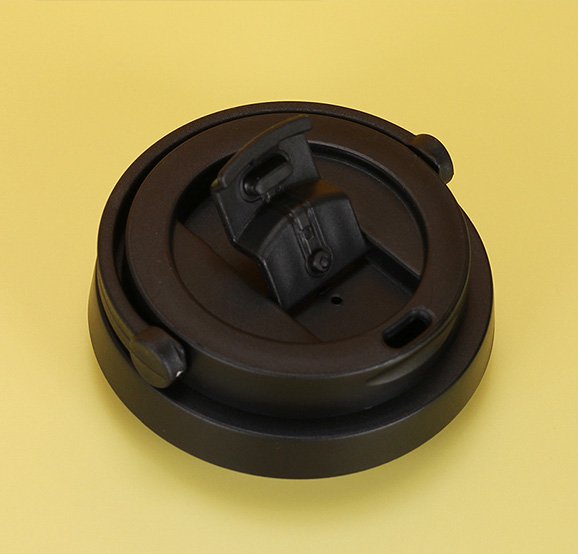 Coffee cup with handle